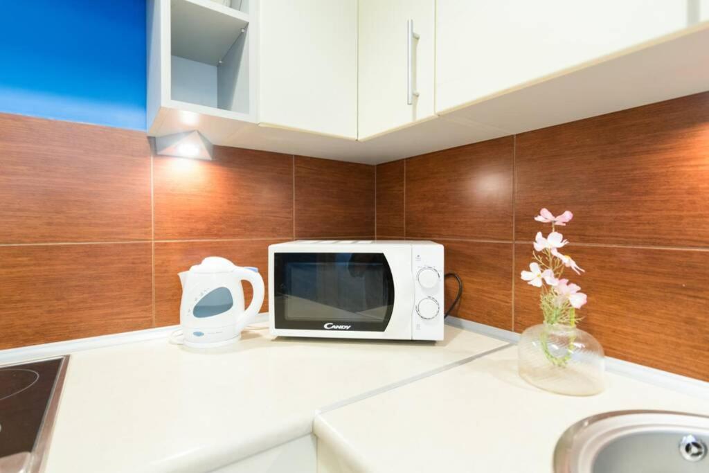The Quiet Blue Home In The City Center! Красков Екстериор снимка